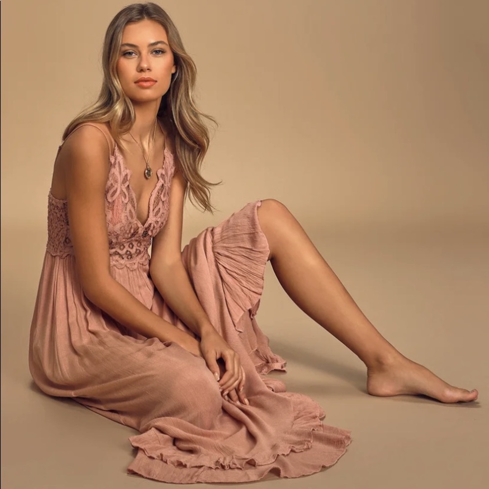 🆕 Free People - Adella Maxi Slip